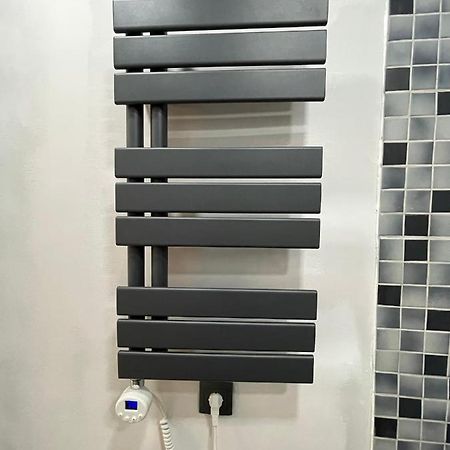 Bright: Flat With Balcony - Kitchen - Free Parking Lejlighed Berlin Eksteriør billede