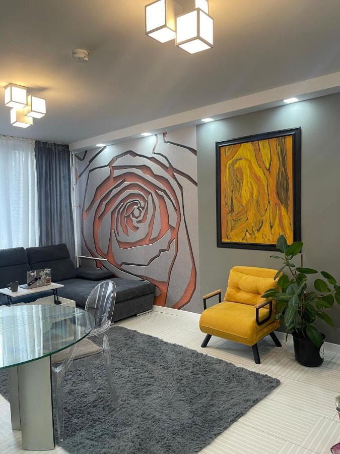 Bright: Flat With Balcony - Kitchen - Free Parking Lejlighed Berlin Eksteriør billede