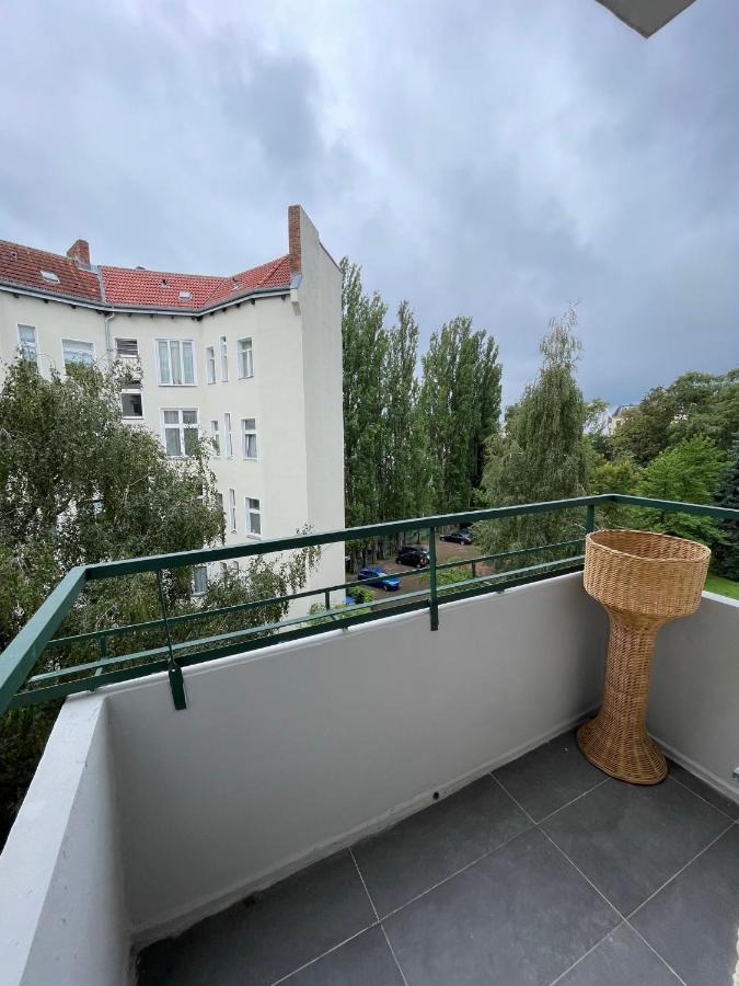 Bright: Flat With Balcony - Kitchen - Free Parking Lejlighed Berlin Eksteriør billede